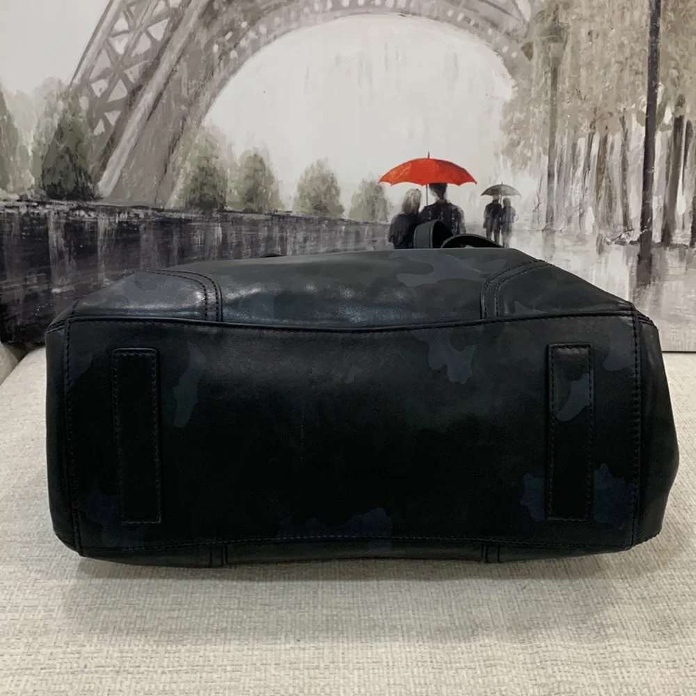 Frye Charlie Simple Tote Navy Camo Leather MSRP $398 -OCEAN CAMO- - Picture 9 of 16